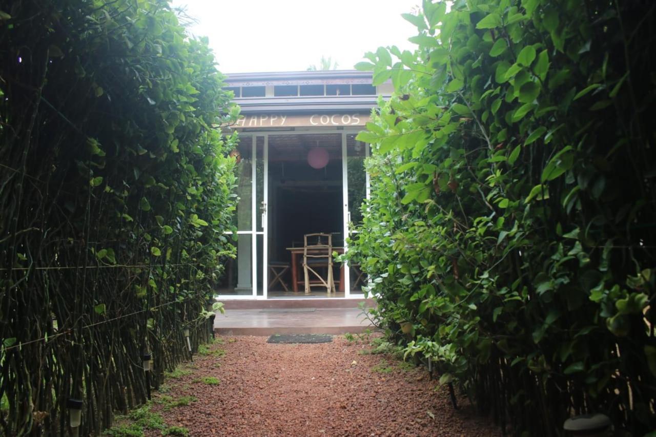 Happy Cocos Beach House Waskaduwa Exterior foto
